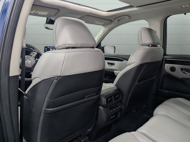 Certified 2024 Honda Pilot Touring image 30