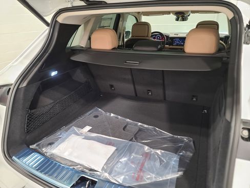 New 2026 Porsche Cayenne image 31