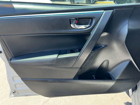 Used 2016 Toyota Corolla S FWD image 12