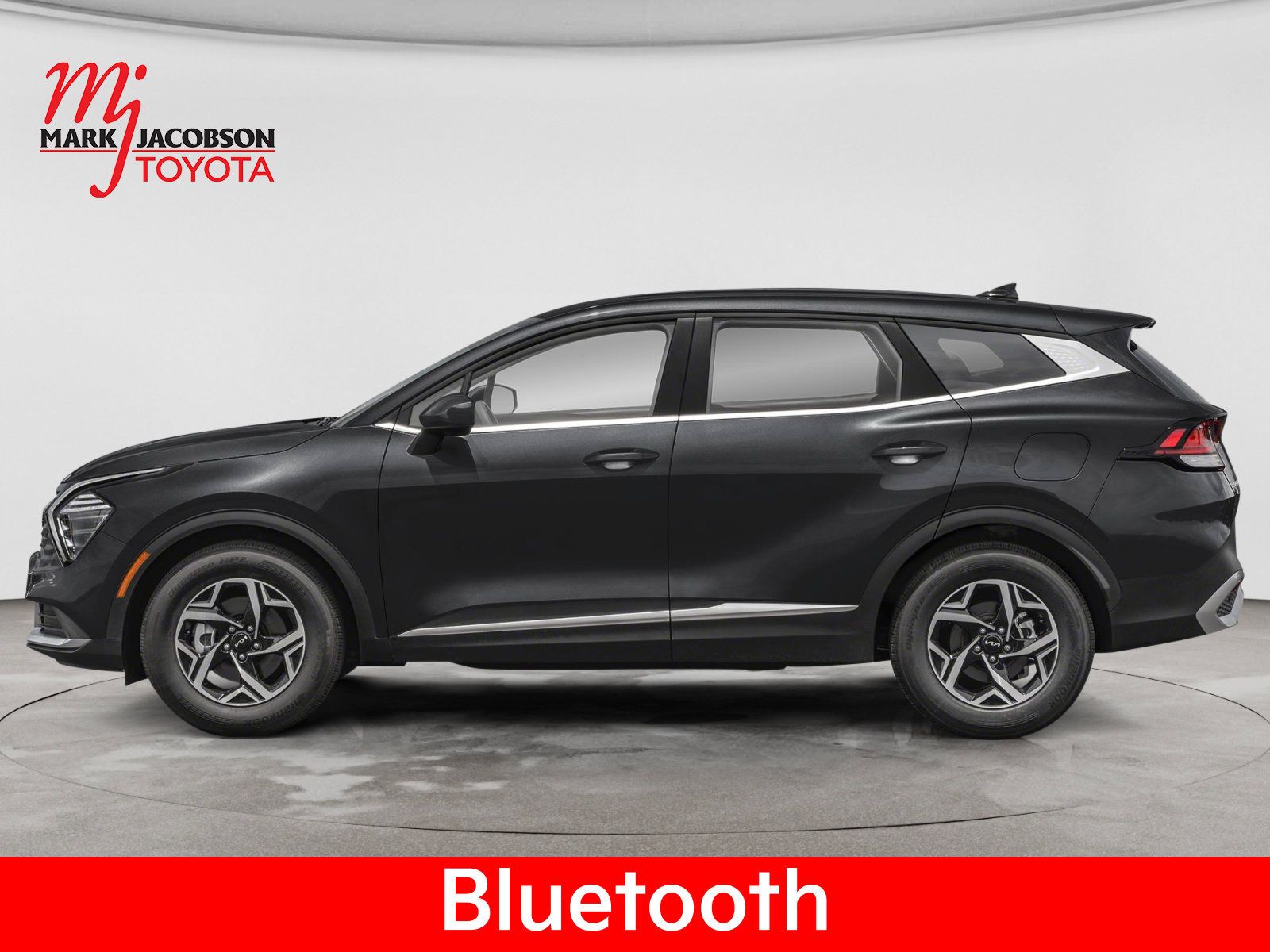 Used 2025 Kia Sportage LX FWD image 5