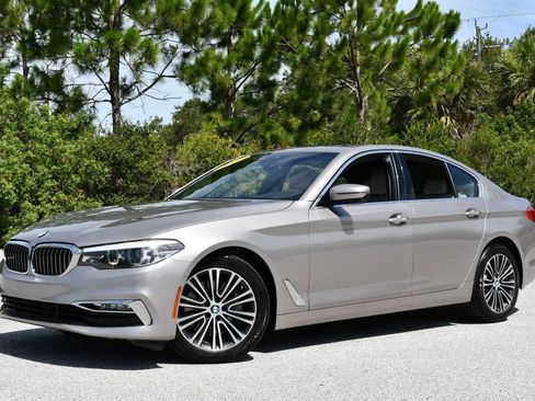 Used 2017 BMW 530i RWD image 2