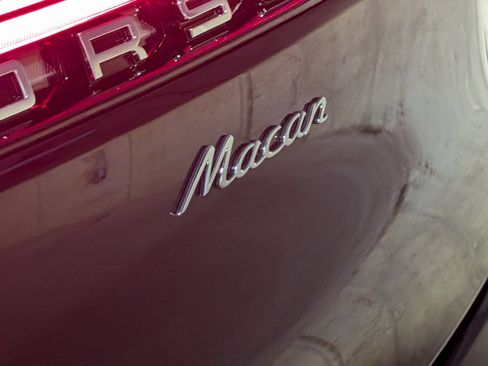 New 2026 Porsche Macan image 15