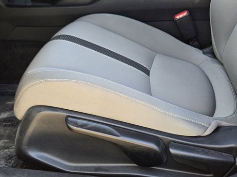 Used 2018 Honda Civic LX image 32