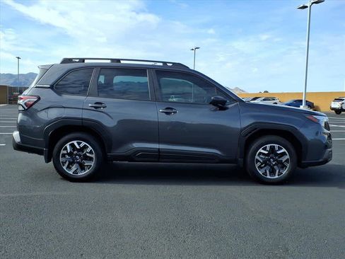 Certified 2025 Subaru Forester w/ Convenience Package #2 image 8