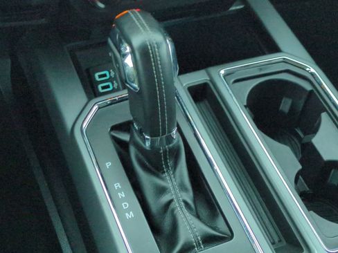 Used 2018 Ford F150 XLT w/ Equipment Group 302A Luxury image 30