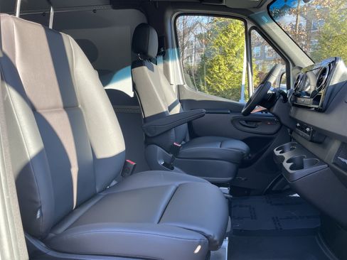 New 2026 Mercedes-Benz Sprinter 3500 image 43
