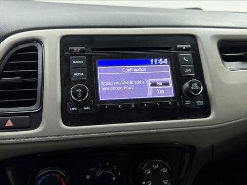 Used 2019 Honda HR-V LX image 31
