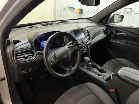 Used 2022 Chevrolet Equinox RS FWD image 32