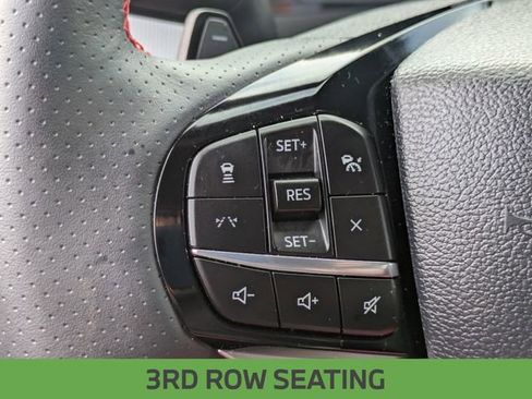 Used 2025 Ford Explorer ST image 19