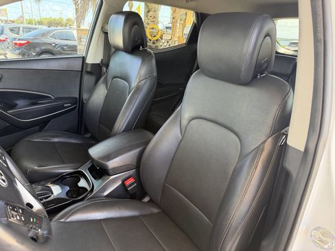 Used 2018 Hyundai Santa Fe Sport 2.0T FWD image 12