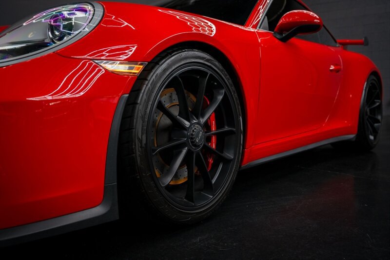 Used 2018 Porsche 911 GT3 w/ Sport Chrono Package RWD image 12