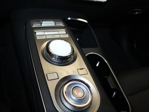 Used 2024 Genesis GV70 2.5T w/ Sport Prestige Package AWD/4WD image 25