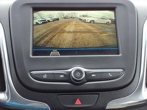 Used 2019 Chevrolet Equinox LT w/ Driver Convenience Package image 21