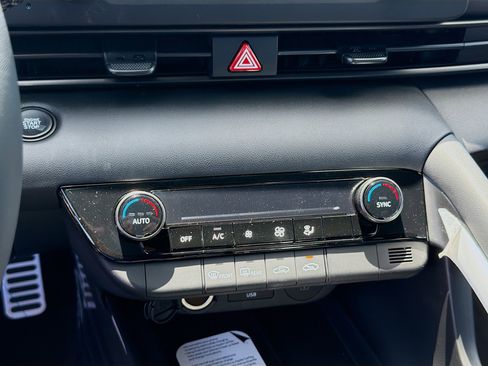 New 2026 Hyundai Elantra Sport image 12