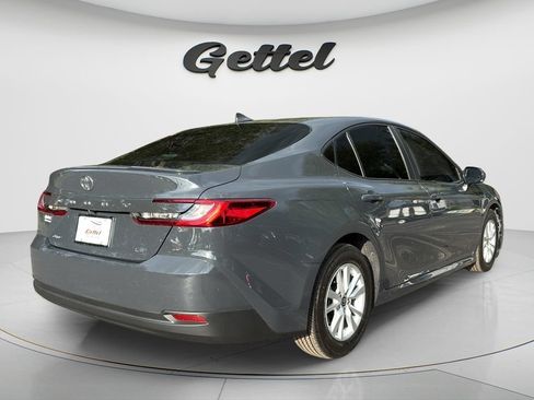 Used 2025 Toyota Camry LE w/ Convenience Package FWD image 4