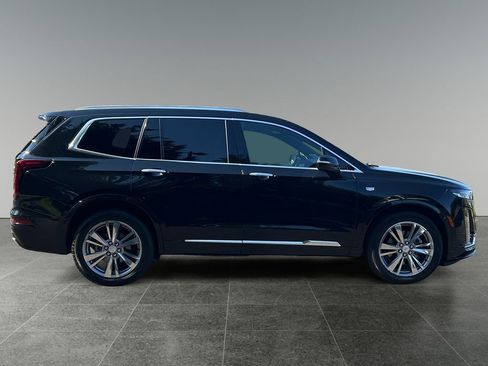 Used 2024 Cadillac XT6 Premium Luxury image 8