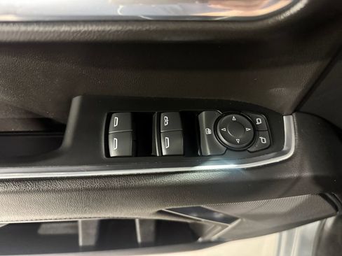 Used 2024 GMC Sierra 1500 SLE AWD/4WD image 18