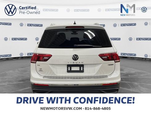 Used 2023 Volkswagen Tiguan SE w/ Panoramic Sunroof Package AWD/4WD image 4