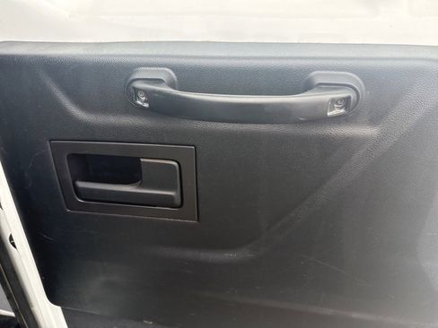 Used 2015 Ford Transit 250 148 Low Roof image 12