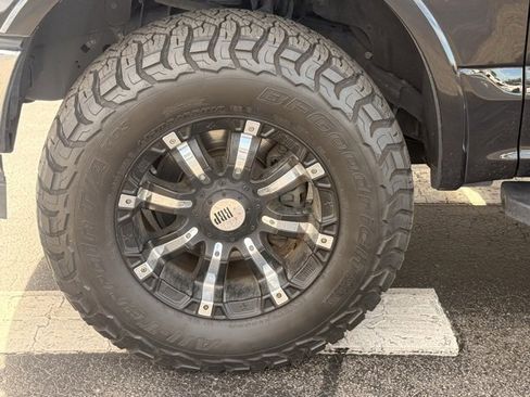 Used 2018 Ford F150 Lariat w/ Equipment Group 501A Mid image 13