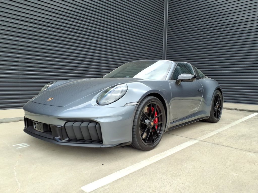 Certified 2026 Porsche 911 Targa 4 GTS AWD/4WD image 1