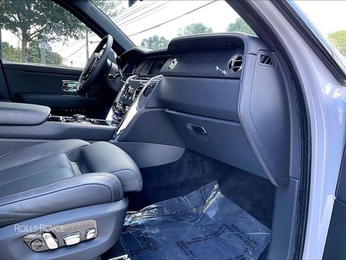 Certified 2021 Rolls-Royce Cullinan AWD/4WD image 14