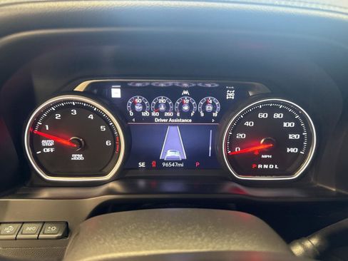 Used 2019 Chevrolet Silverado 1500 LTZ w/ LTZ Premium Package AWD/4WD image 29