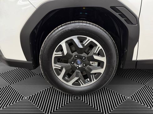 Certified 2025 Subaru Forester Premium image 14