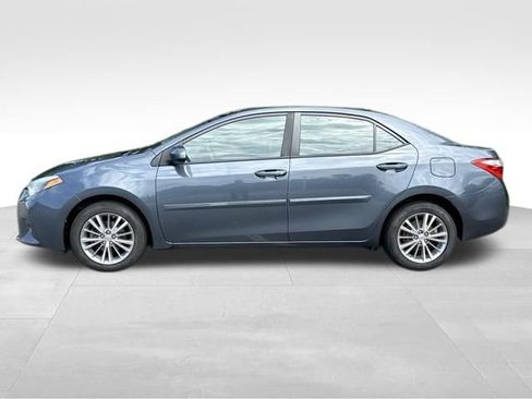 Used 2015 Toyota Corolla LE Premium FWD image 2