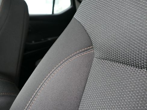 Used 2021 Chevrolet Traverse LS FWD image 13