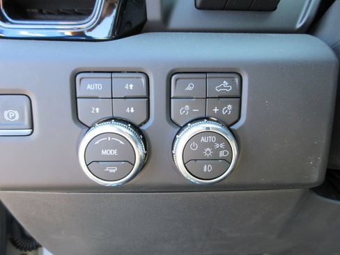 New 2026 GMC Sierra 1500 AT4 w/ AT4 Premium Package AWD/4WD image 19