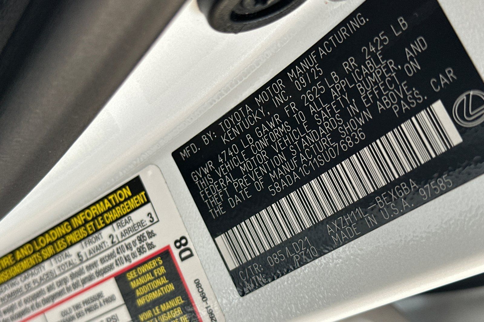Used 2025 Lexus ES 300h w/ Premium Package FWD image 22