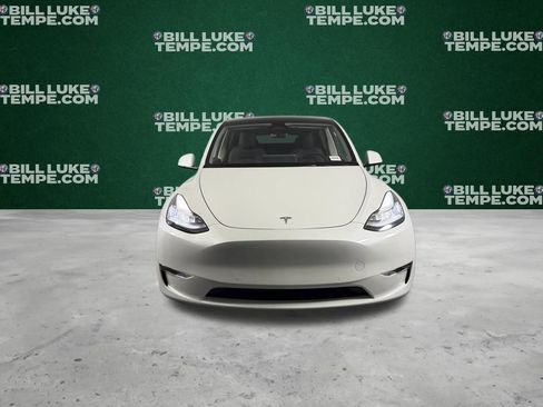 Used 2022 Tesla Model Y Long Range image 4