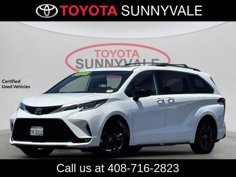 Certified 2024 Toyota Sienna XSE w/ XSE Plus Package AWD/4WD image 1