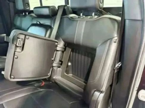 Used 2022 Chevrolet Silverado 2500 High Country w/ Safety Package II image 27