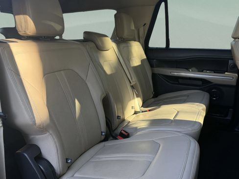 Used 2024 Ford Expedition Max Limited image 28
