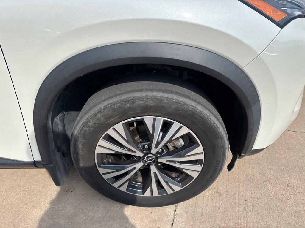 Used 2023 Nissan Rogue SV AWD/4WD image 10