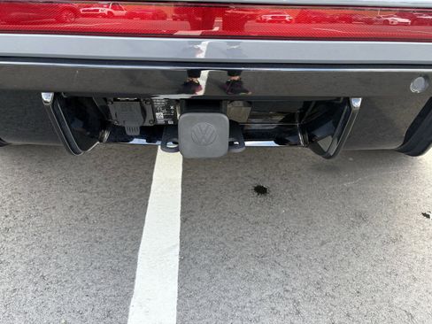 Used 2025 Volkswagen Atlas Cross Sport SEL R-Line image 34