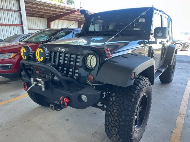 Used 2007 Jeep Wrangler Unlimited Sahara w/ Dual Top Group AWD/4WD image 12