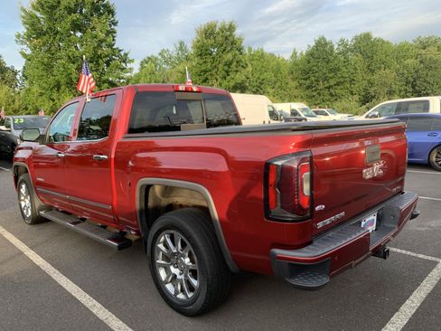 Used 2018 GMC Sierra 1500 Denali AWD/4WD image 4