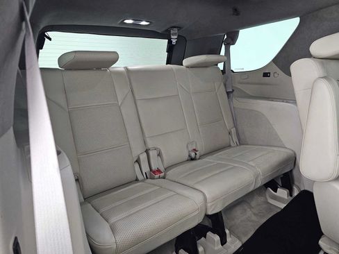 Used 2023 Cadillac Escalade Sport Platinum AWD/4WD image 13