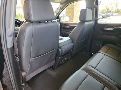Used 2025 GMC Sierra 1500 SLT image 20