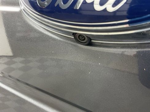 Used 2012 Ford F150 Lariat w/ Lariat Chrome Pkg image 8