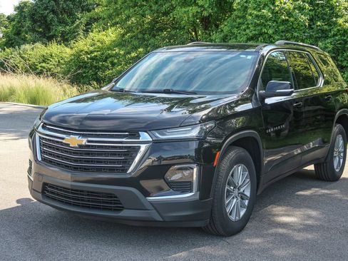 Used 2022 Chevrolet Traverse LT AWD/4WD image 4