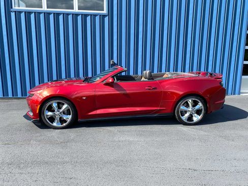 Used 2022 Chevrolet Camaro SS RWD image 13