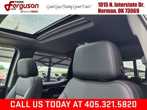 New 2026 GMC Sierra 1500 SLT w/ SLT Premium Plus Package AWD/4WD image 18