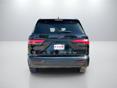 Used 2024 Toyota Sequoia Platinum image 6