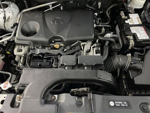 Used 2019 Toyota RAV4 XLE Premium image 36