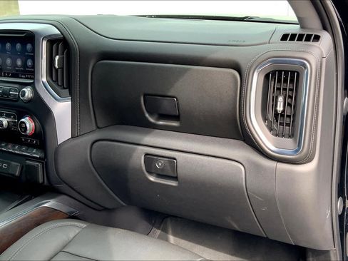 Used 2020 GMC Sierra 1500 SLT image 18