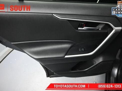 Used 2022 Toyota RAV4 XLE w/ Convenience Package AWD/4WD image 25